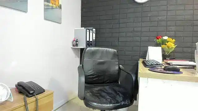 Milenahot_69_