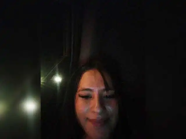 SalomeeHillss